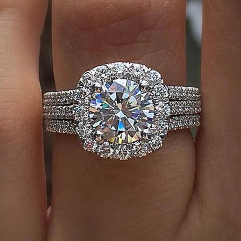 Trendy Women Rings with Brilliant Cubic Zirconia Luxury Engagement Rings