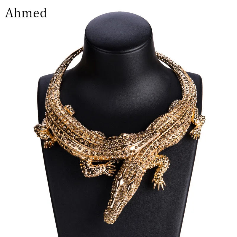 Trendy Exaggerated Punk Full Crystal Crocodile Necklace
