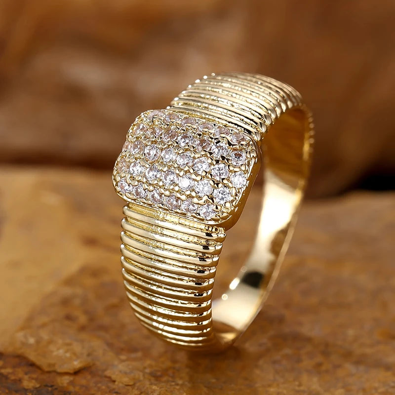 Luxury CZ Ring – Elegant, Sparkling Statement Jewelry for Every Special Moment