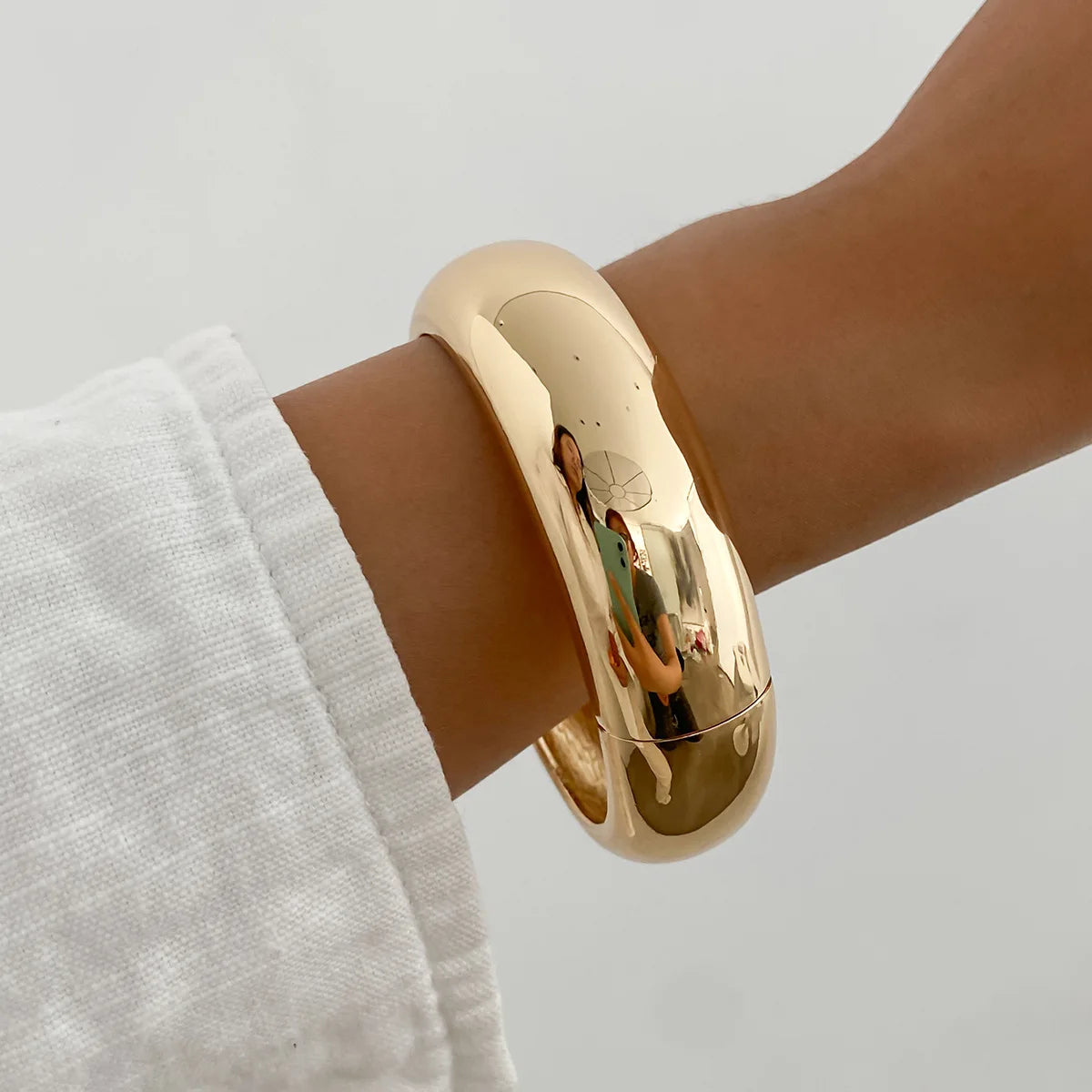 Natural Wooden Round Bangles