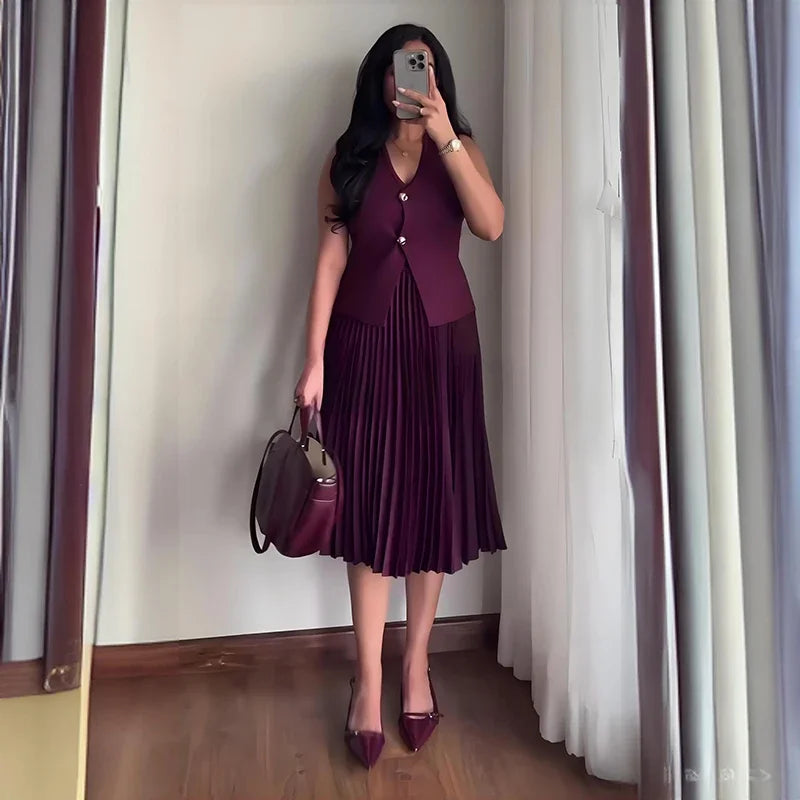 Spring Summer Hollow Slim  Solid Color Suit Sexy Sleeveless Vest Top and Pleated Skirt