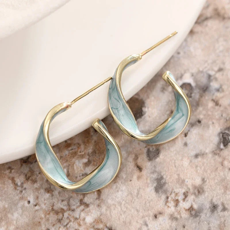 Noble Twisty Hoop Earrings