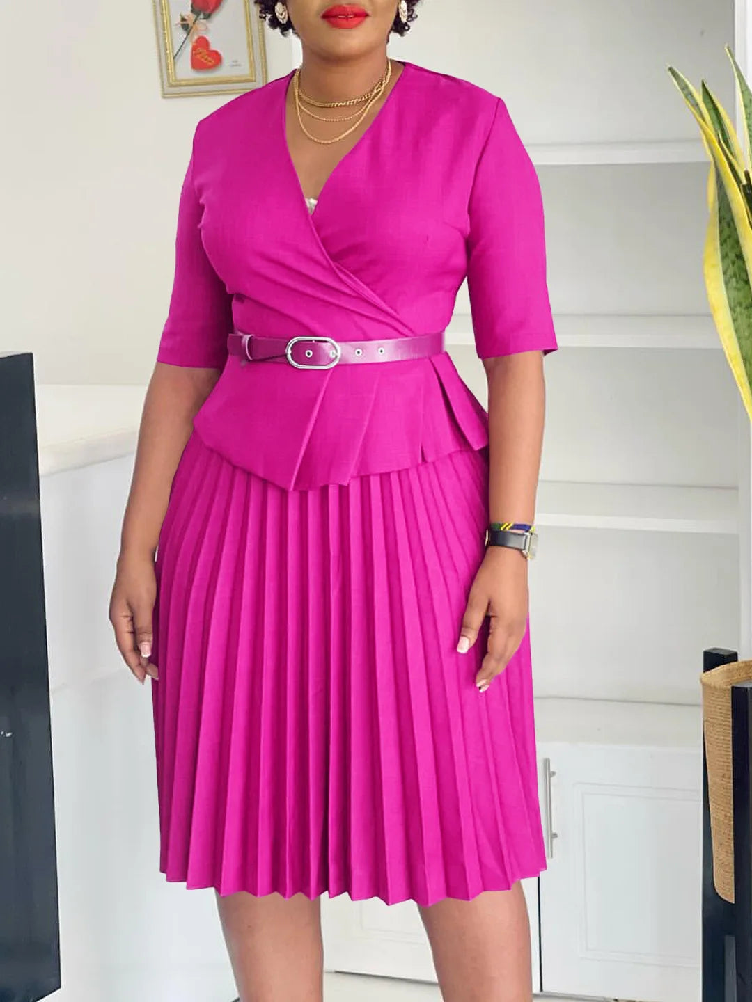 2025 New Fashion Plus Size Temperament Commuter V-neck Pleated Dress