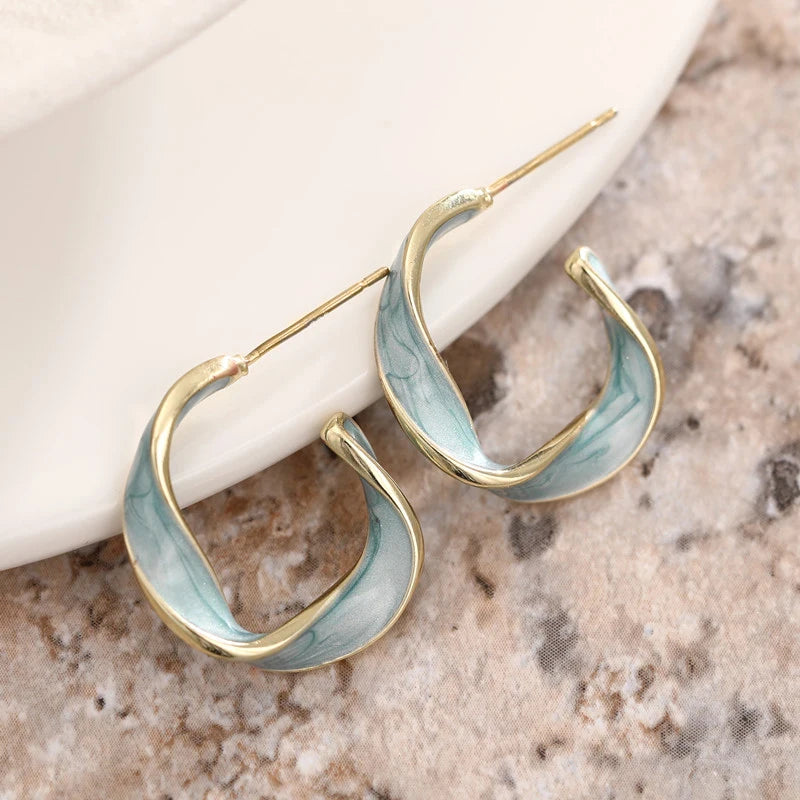 Noble Twisty Hoop Earrings