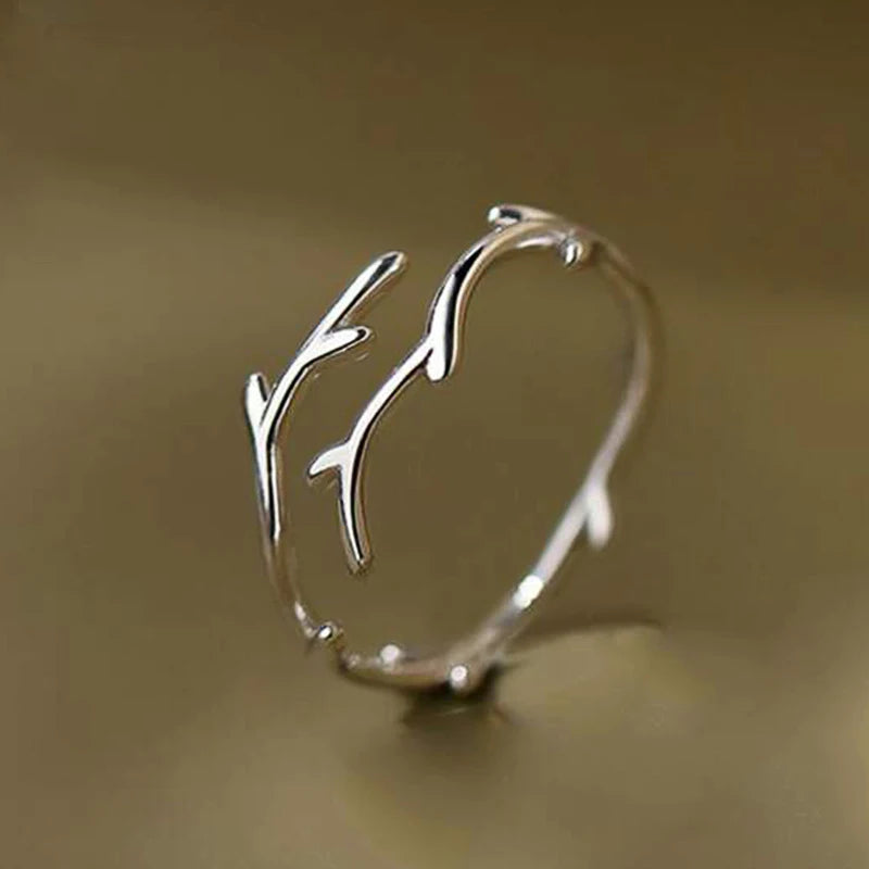 Fancy Leaf Olive Design Finger Ring