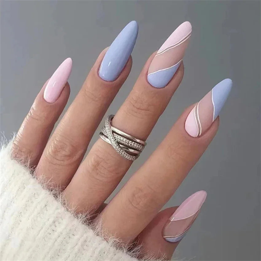 24Pcs/Set Long French Heart Gold Thread Fake Nails