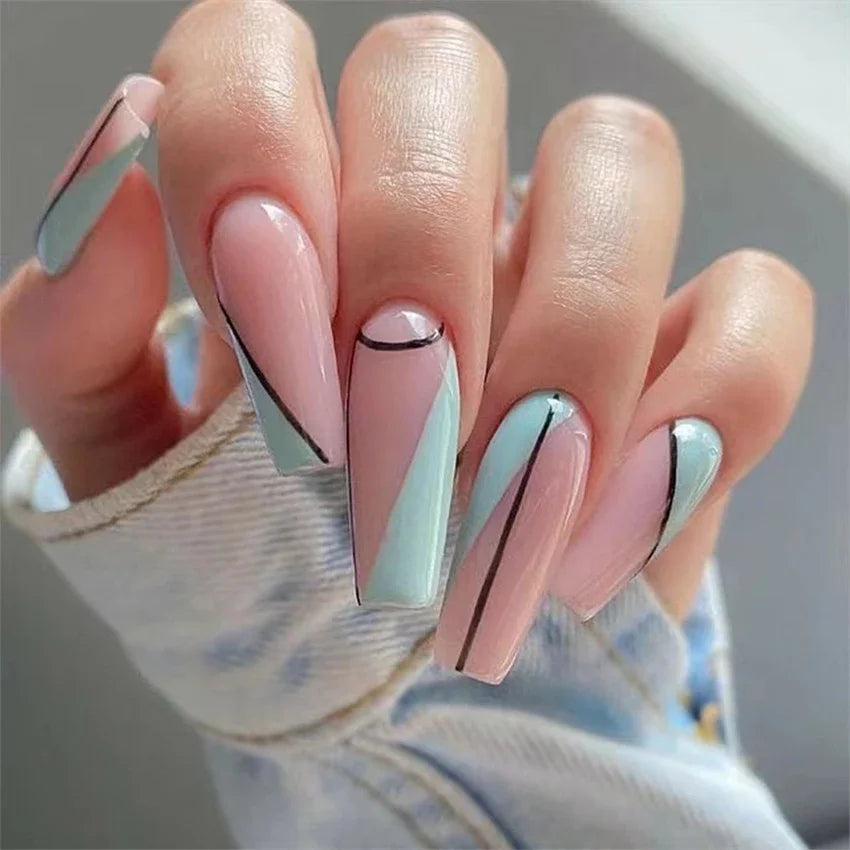 24Pcs/Set French Ballet Fake Nails Art Stars Sky Eyes Wearing False Nails