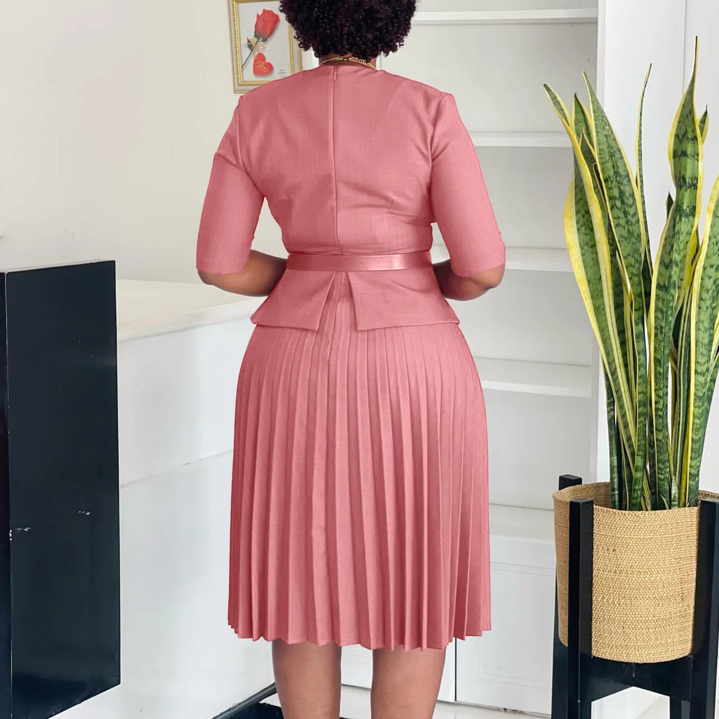 2025 New Fashion Plus Size Temperament Commuter V-neck Pleated Dress