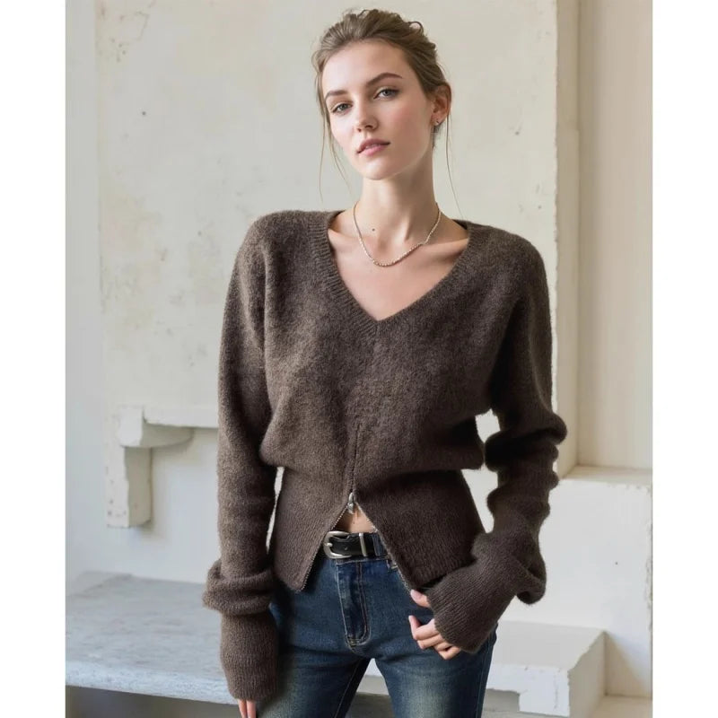 Autumn Fashion With Zipper Hem, Waist-Cinching Slim-Fit Brown V-Neck Long-Sleeved Sweater