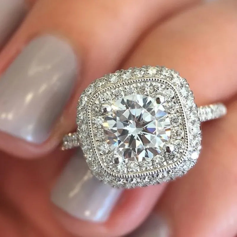 Trendy Women Rings with Brilliant Cubic Zirconia Luxury Engagement Rings