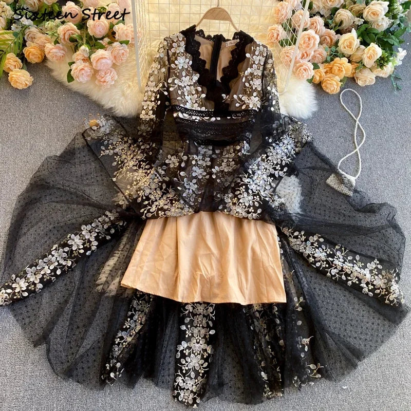 Lace Embroidery Black V‑Neck Vintage Evening Dress – Luxury Bodycon Runway Style