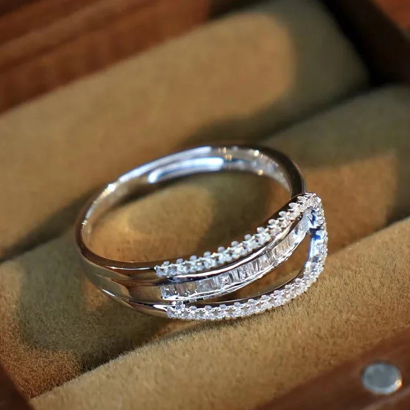 Newly Designed Silver Color Luxury Cubic Zirconia Wedding Band