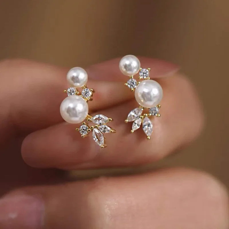 Graceful Gold Color/Silver Color Simulated Pearl Stud Earrings
