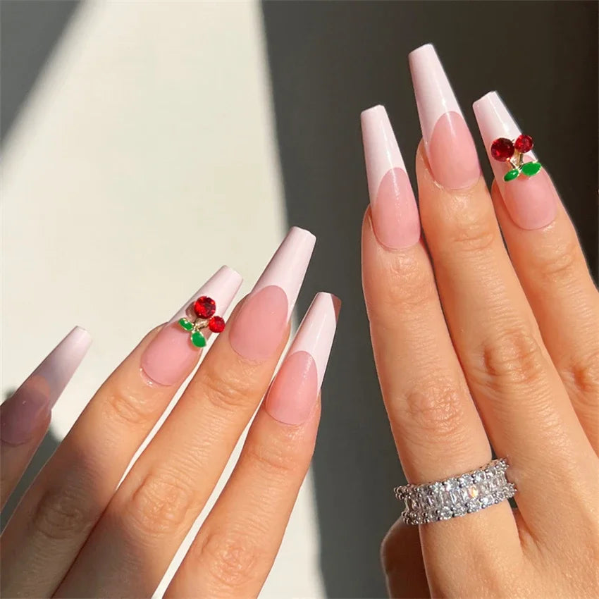 24Pcs/Set French Ballet Fake Nails Art Stars Sky Eyes Wearing False Nails