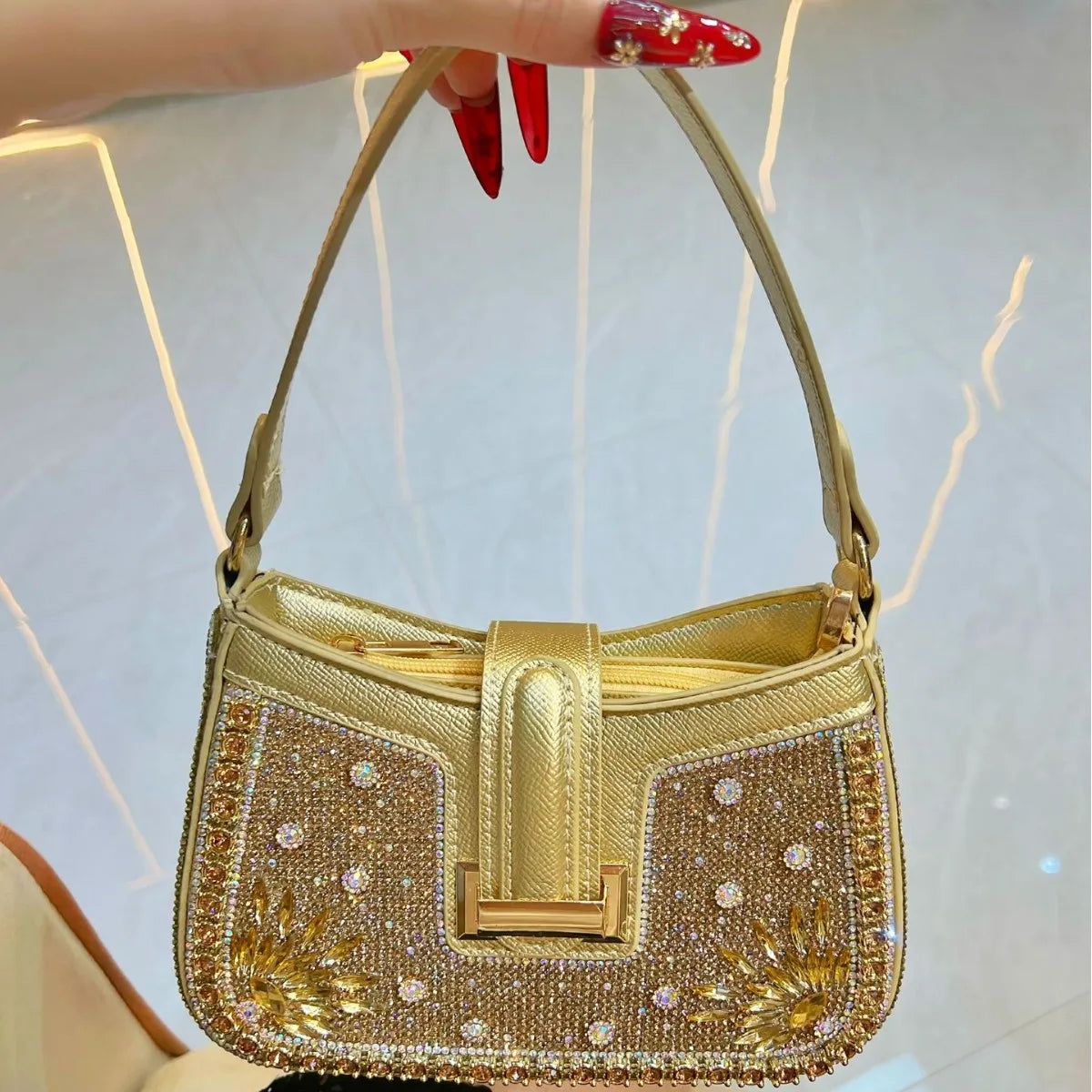 Fashionable Sequin Knotted Handbag
