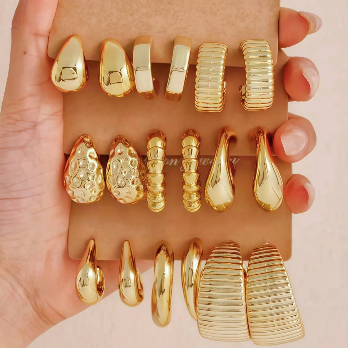 9-Pair Golden Resin Earrings Set – Starfish, Seashell &amp; Textured C-Shape Collection