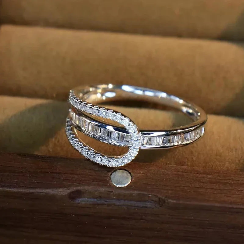 Newly Designed Silver Color Luxury Cubic Zirconia Wedding Band