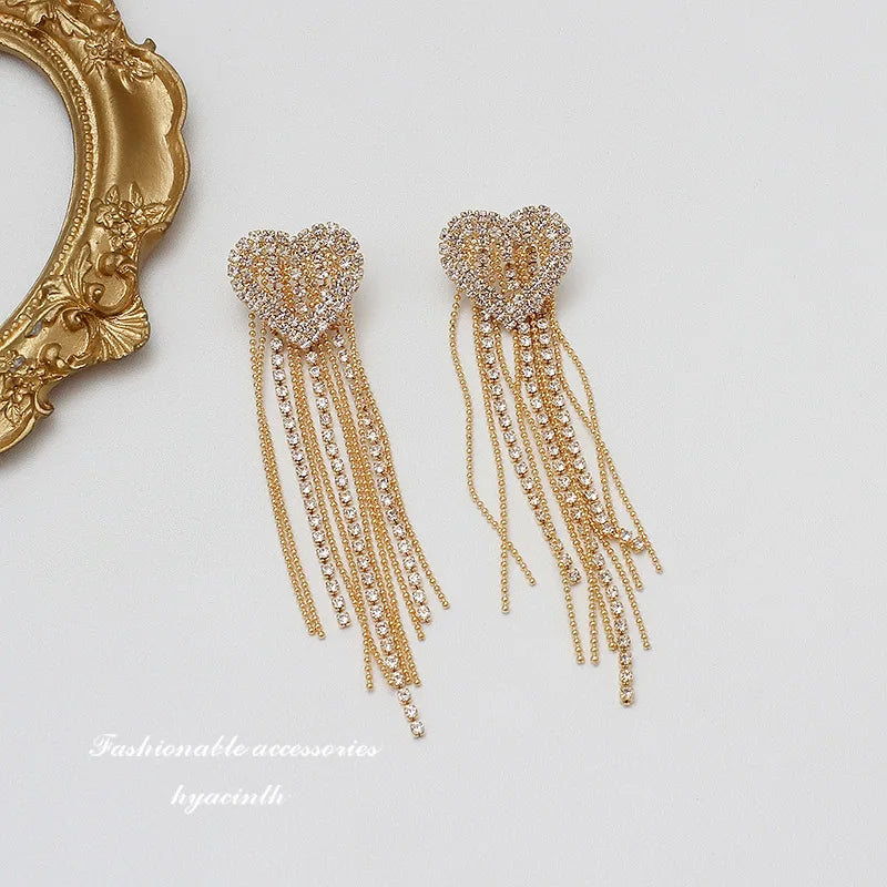 Black Rhinestone “Love” Earrings – Light Luxury Studs for Effortless Elegance