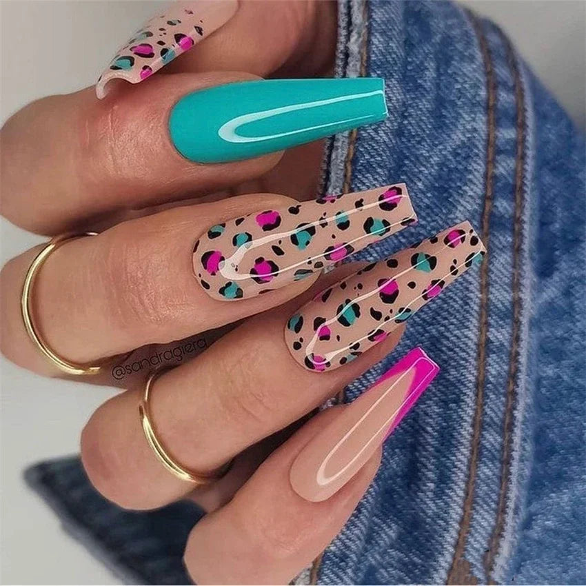 24Pcs/Set French Ballet Fake Nails Art Stars Sky Eyes Wearing False Nails