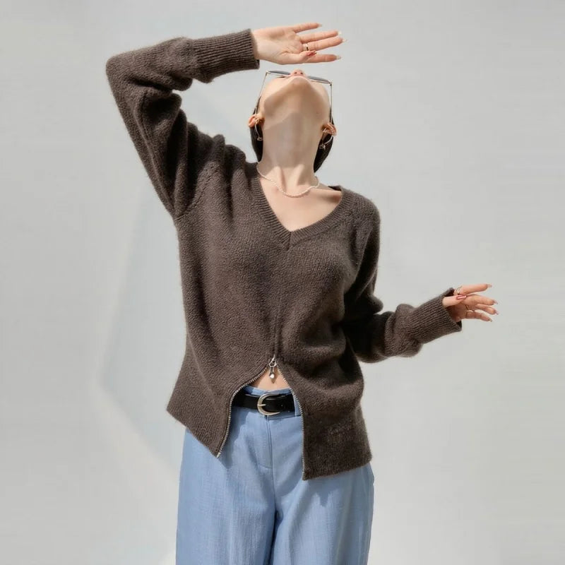 Autumn Fashion With Zipper Hem, Waist-Cinching Slim-Fit Brown V-Neck Long-Sleeved Sweater
