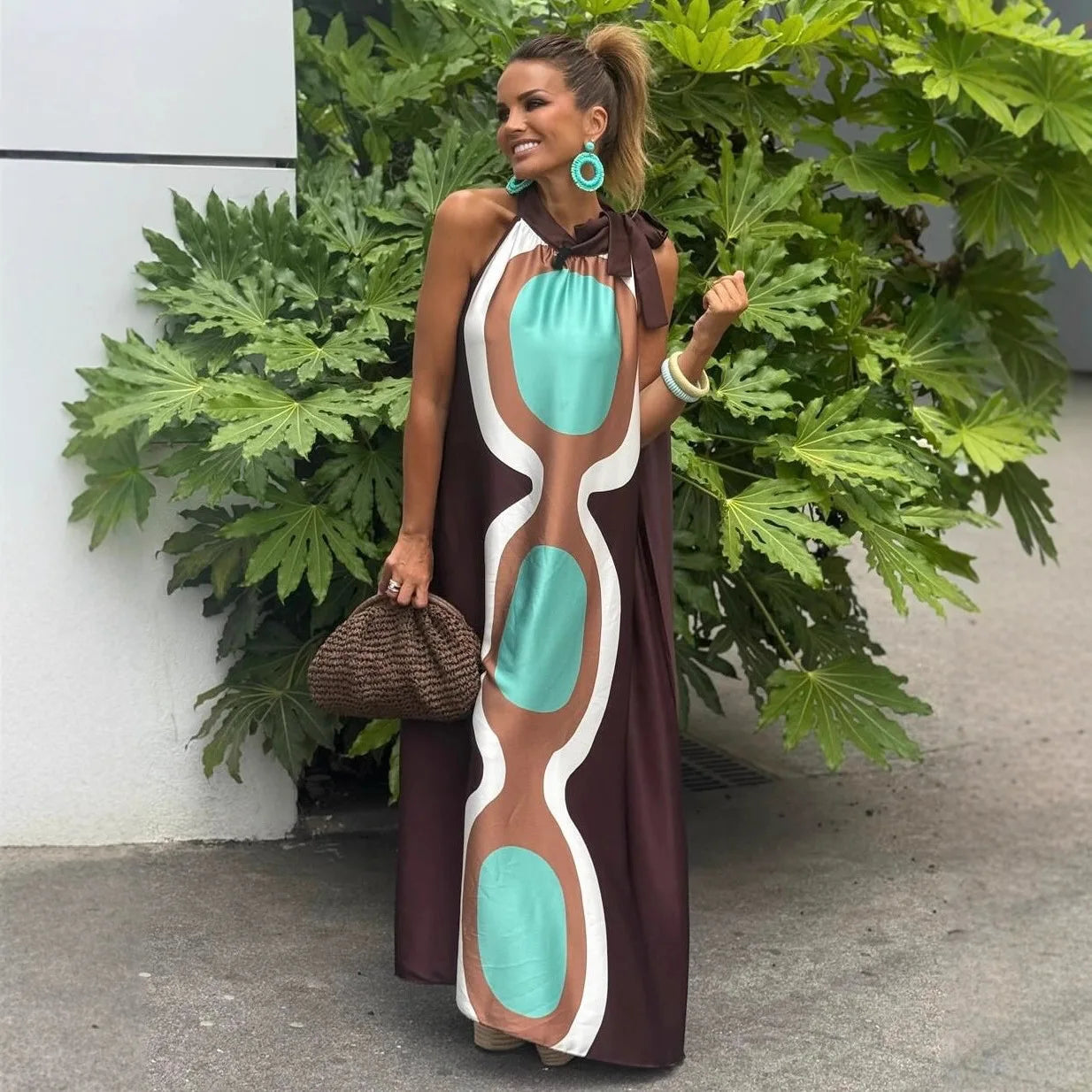 Casual Print Halter Neck Lace‑Up Maxi Dress