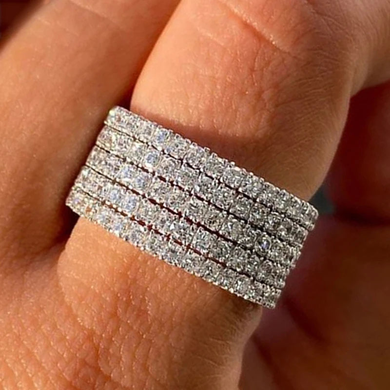 Trendy Women Rings with Brilliant Cubic Zirconia Luxury Engagement Rings