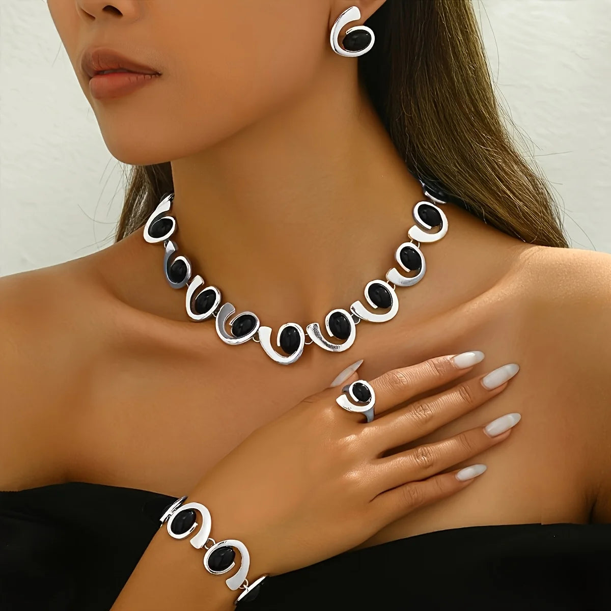 ✨ 4-Piece Silver Geometric Jewelry Set – Necklace, Earrings, Bracelet & Ring