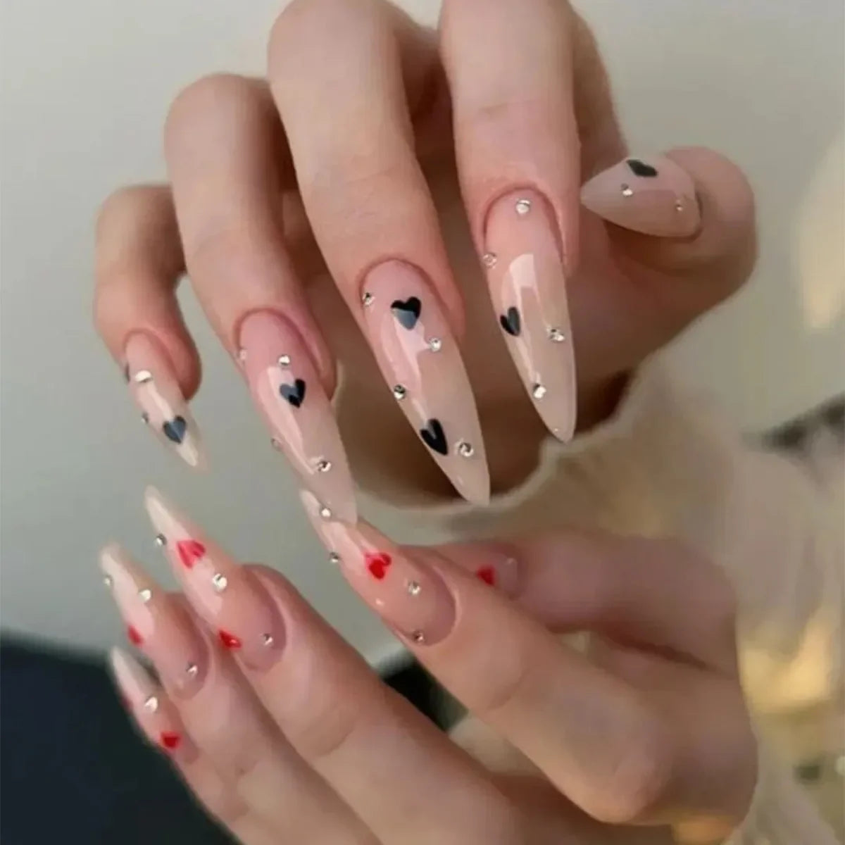 Romantic Valentine's Day Red Love Heart Charm Red Lips Almond Fake Nails