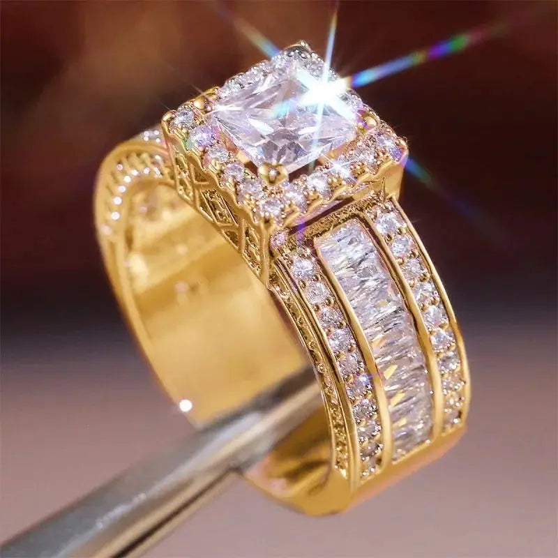 Trendy Women Rings with Brilliant Cubic Zirconia Luxury Engagement Rings