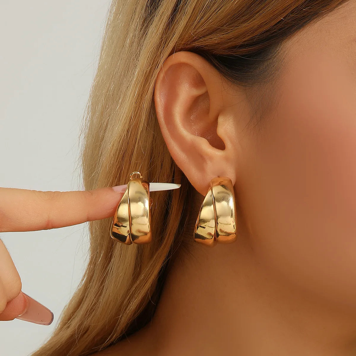 ✨ Trendy Gold Stainless Steel Irregular Flower Drop Earrings