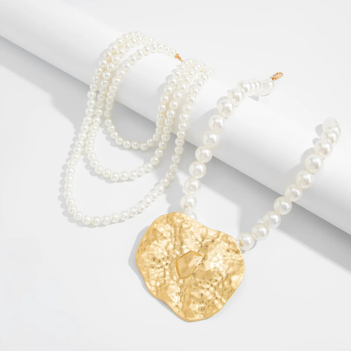 Vintage Big Pearls Necklace with Geometry Pendant for Women