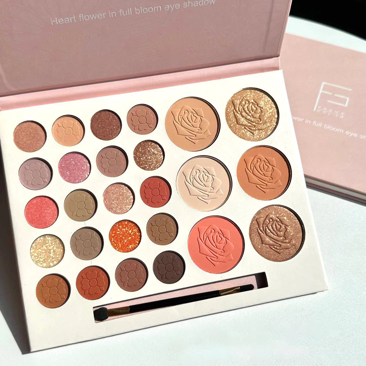 26 Colors Palette Pearly Matte Earth Color Eyeshadow