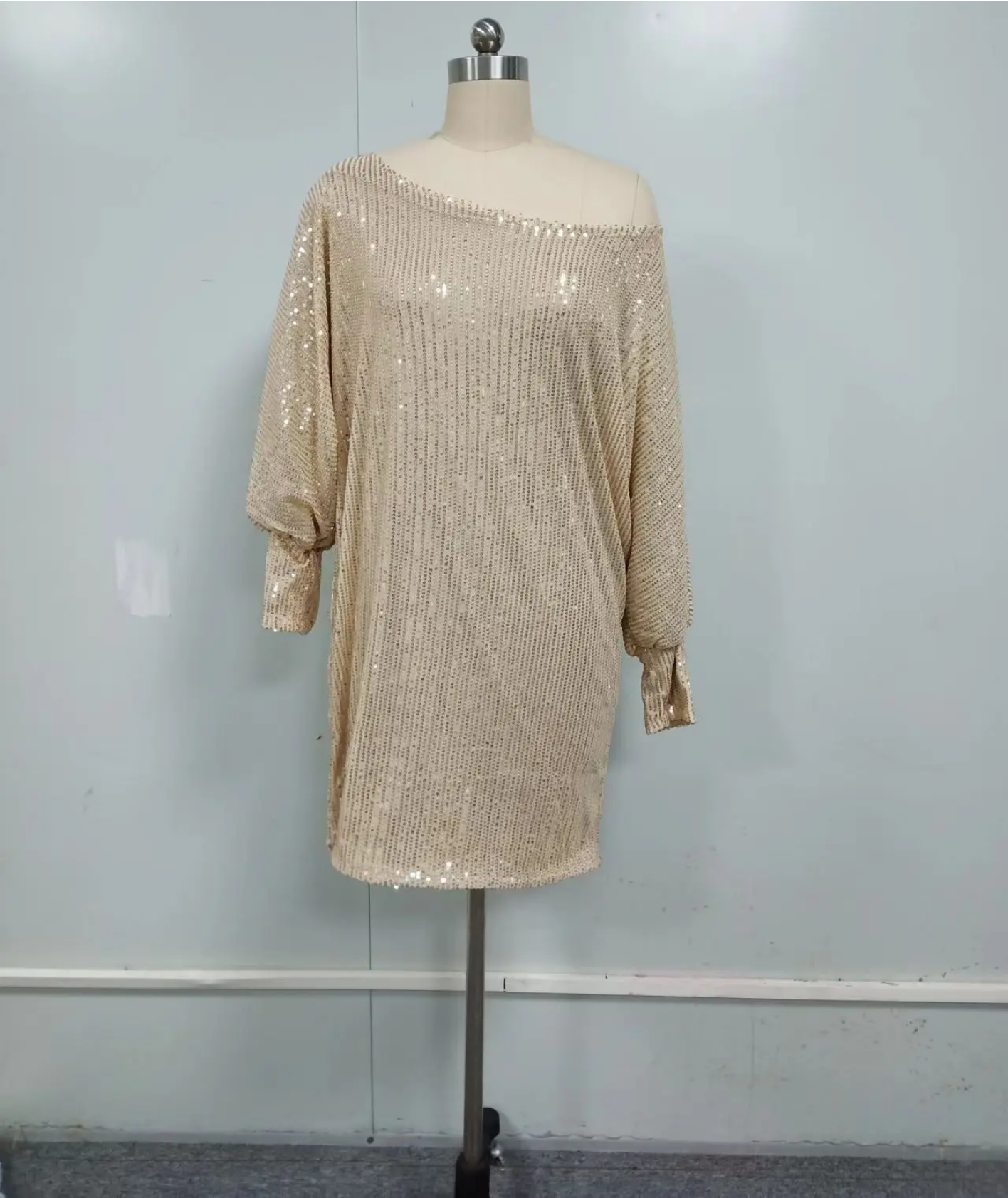 Long Sleeve Sequins Shiny Short Dress