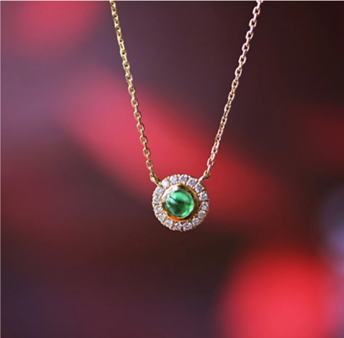 Small Round Pendant Necklace with Green Imitation Opal Stone F