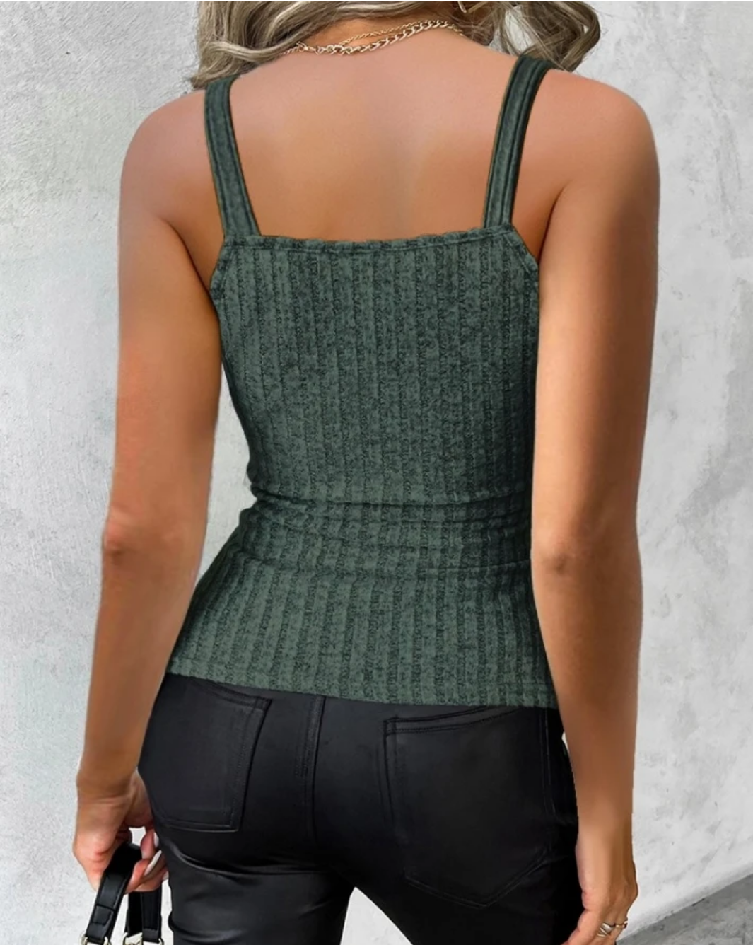 2024 Summer Fashion Chain Decor Buttoned Casual V-Neck Sleeveless Ribbed Tank Top