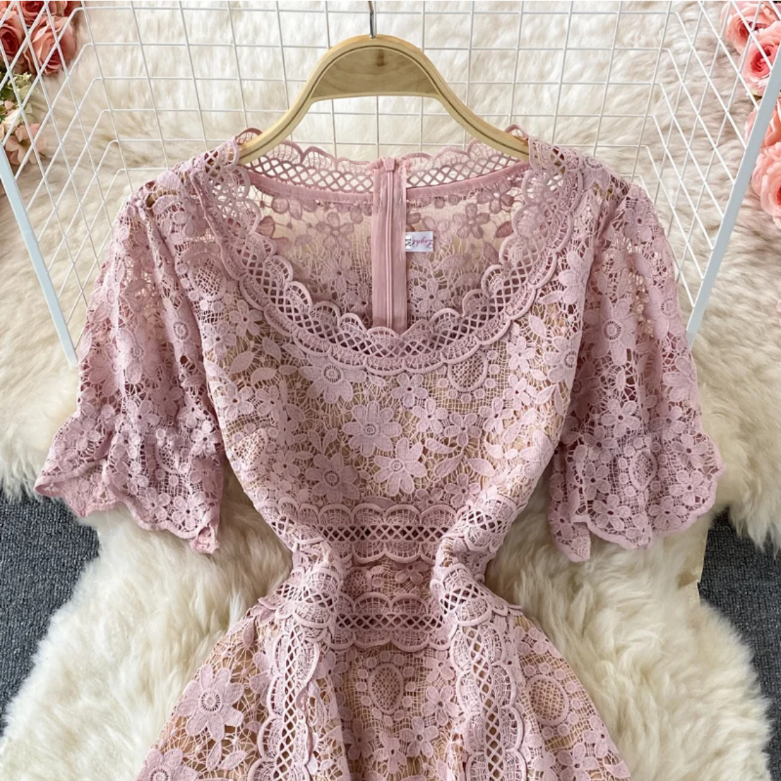 Lace Patchwork Hollow Out O-neck Short-sleeve High Waist  Dress