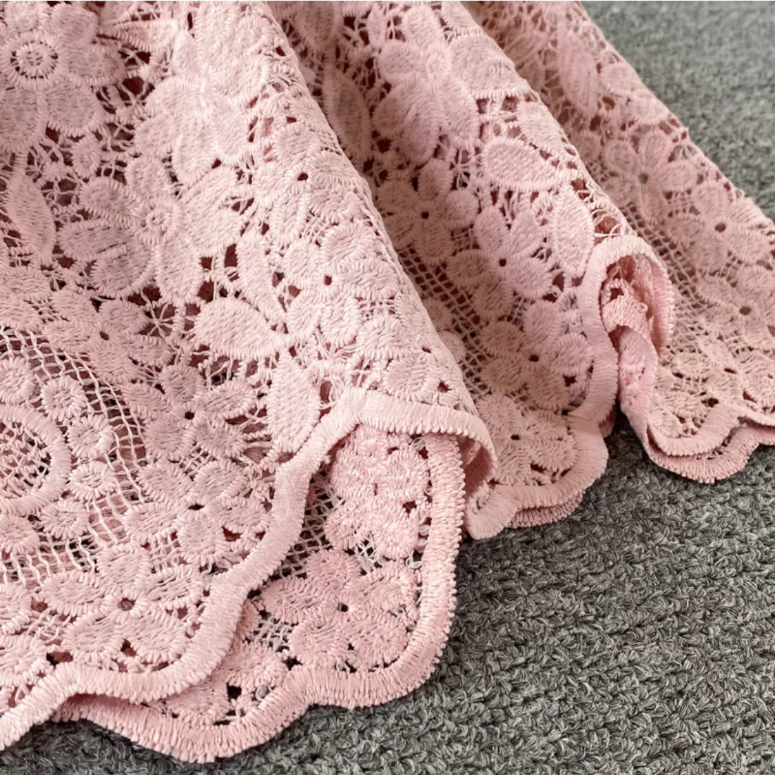 Lace Patchwork Hollow Out O-neck Short-sleeve High Waist  Dress