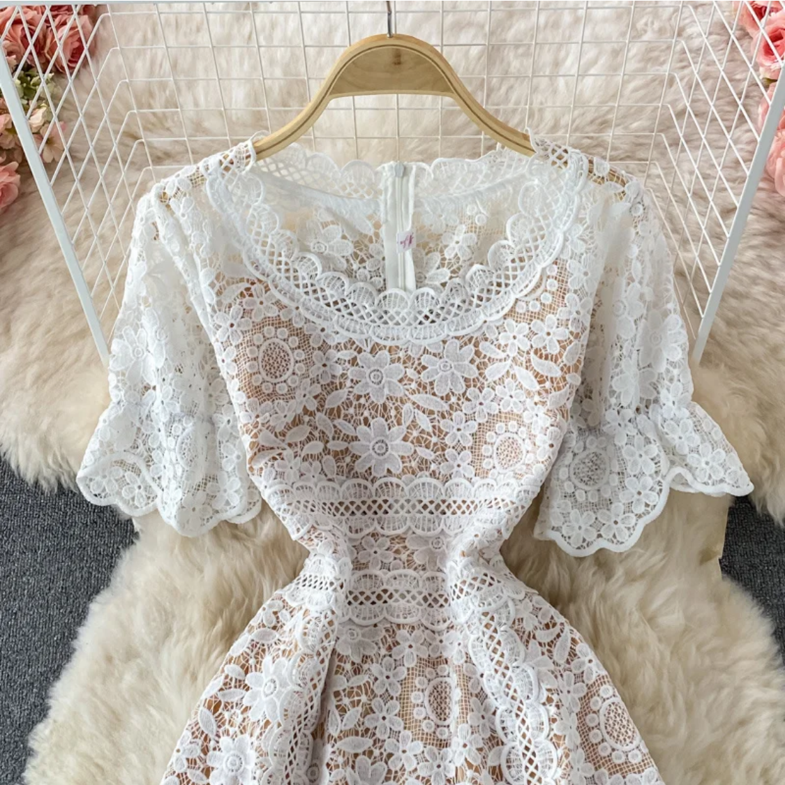 Lace Patchwork Hollow Out O-neck Short-sleeve High Waist  Dress