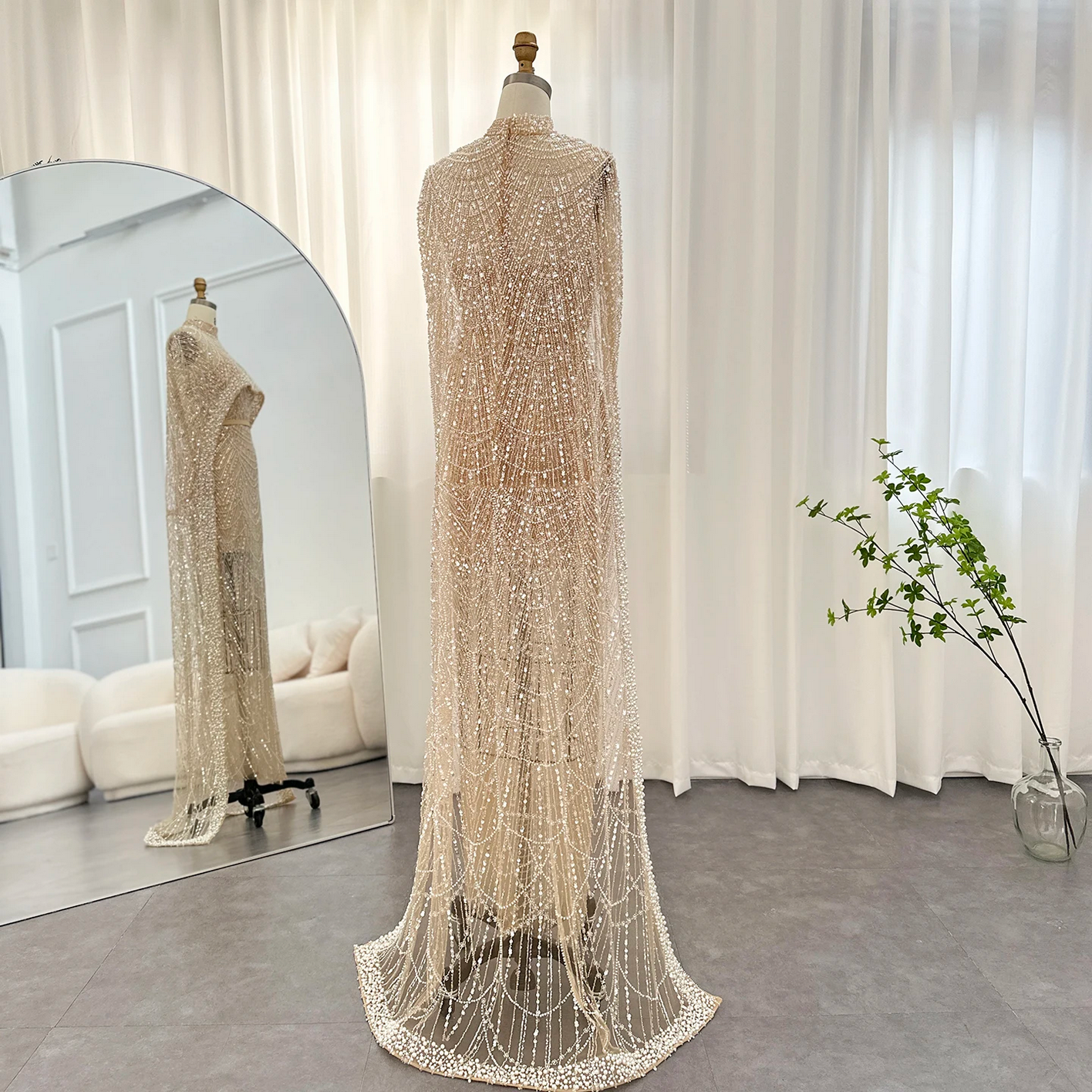 Luxury Pearls Dubai Evening Dresses with Cape