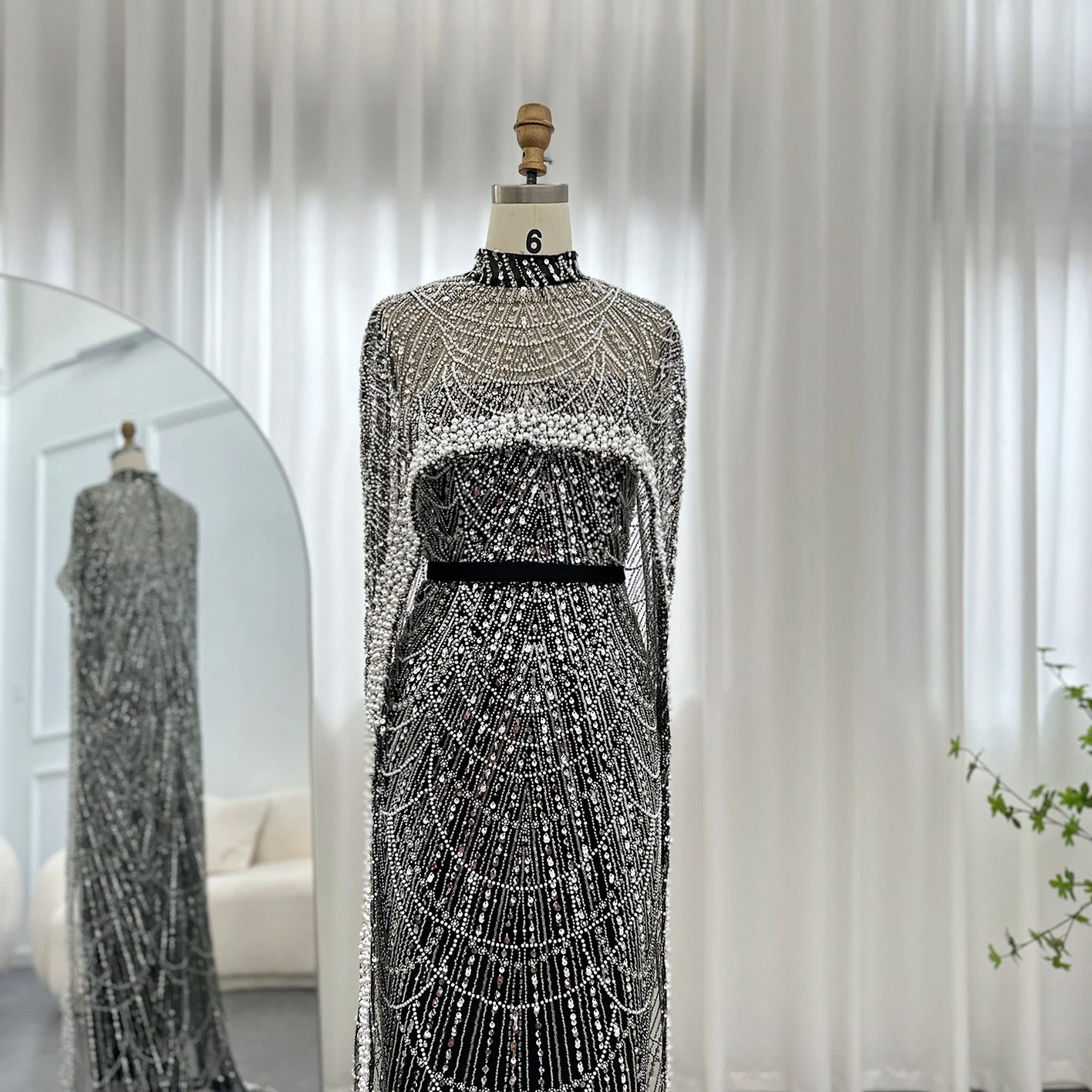 Luxury Pearls Dubai Evening Dresses with Cape