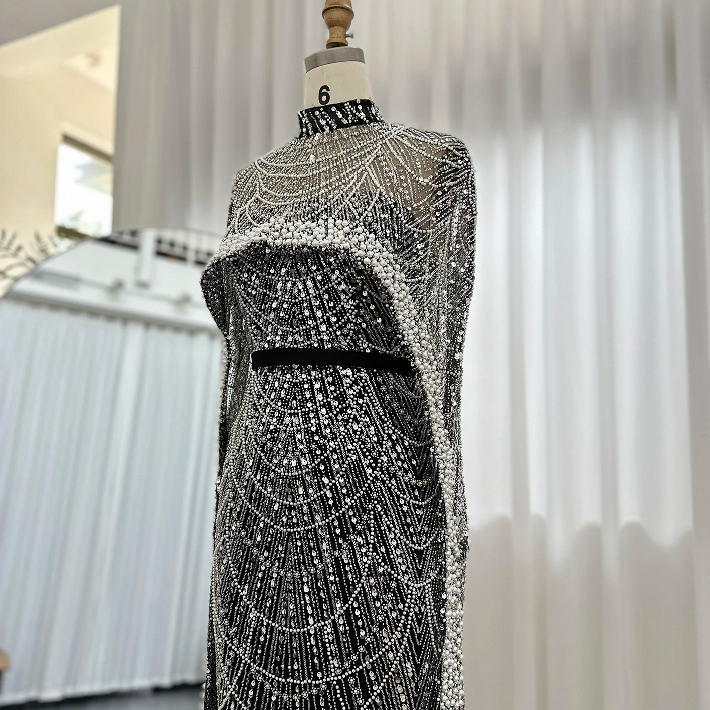 Luxury Pearls Dubai Evening Dresses with Cape