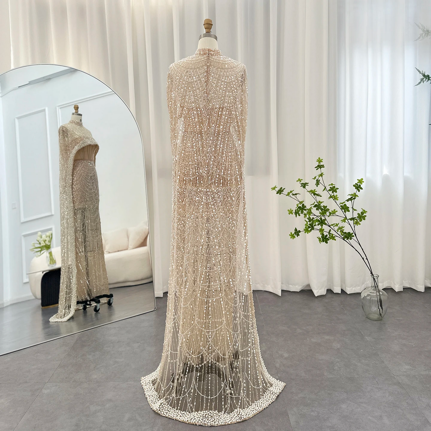 Luxury Pearls Dubai Evening Dresses with Cape