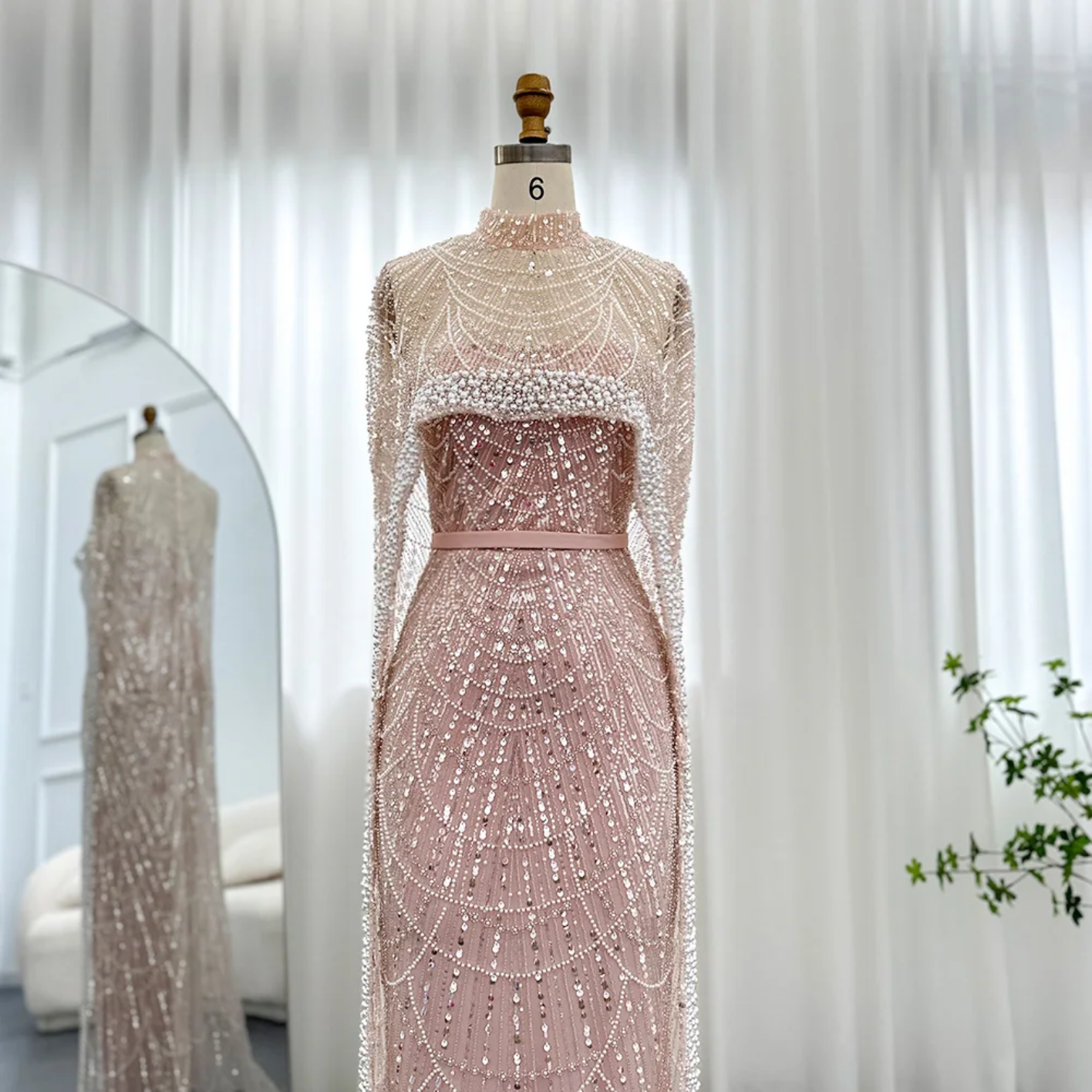 Luxury Pearls Dubai Evening Dresses with Cape