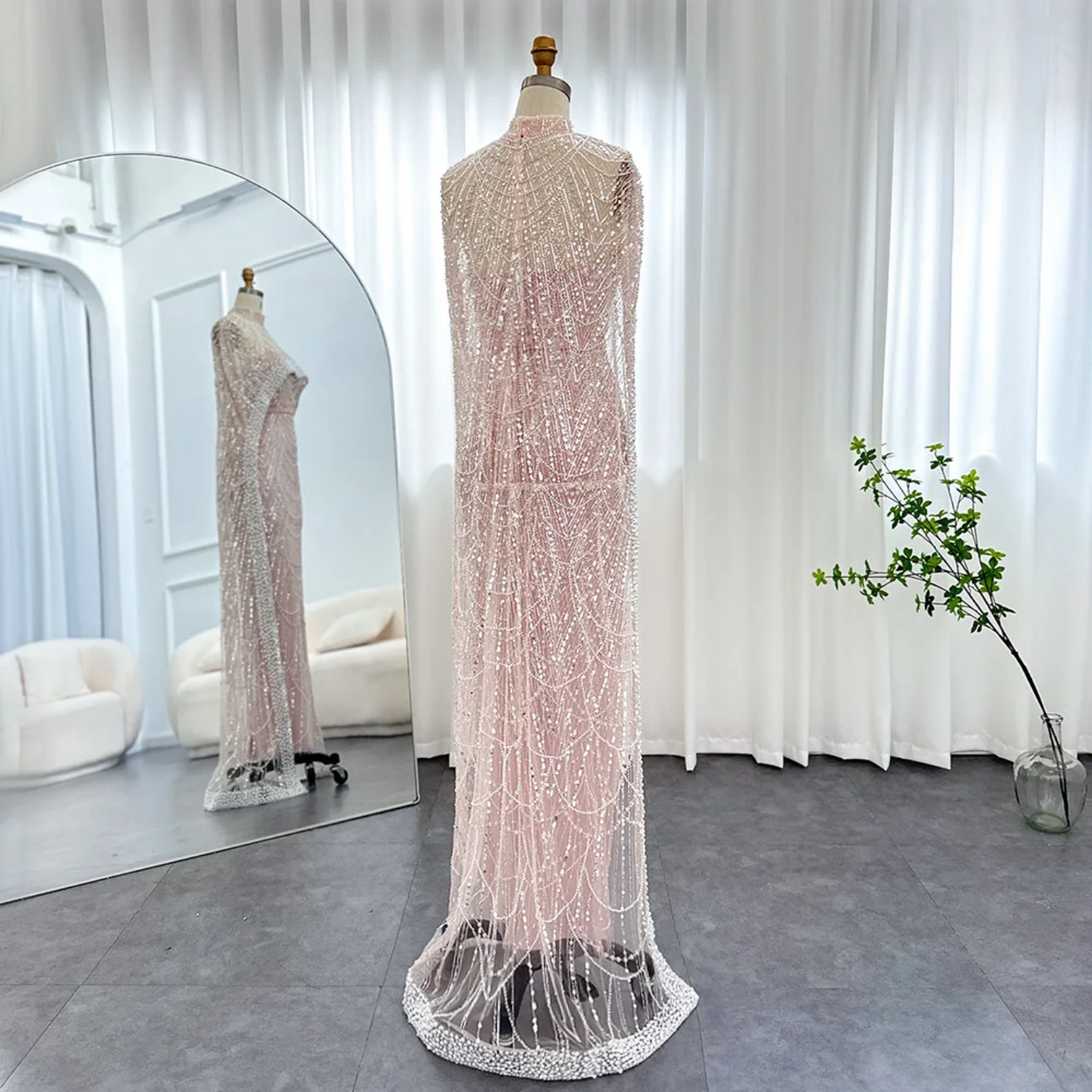 Luxury Pearls Dubai Evening Dresses with Cape