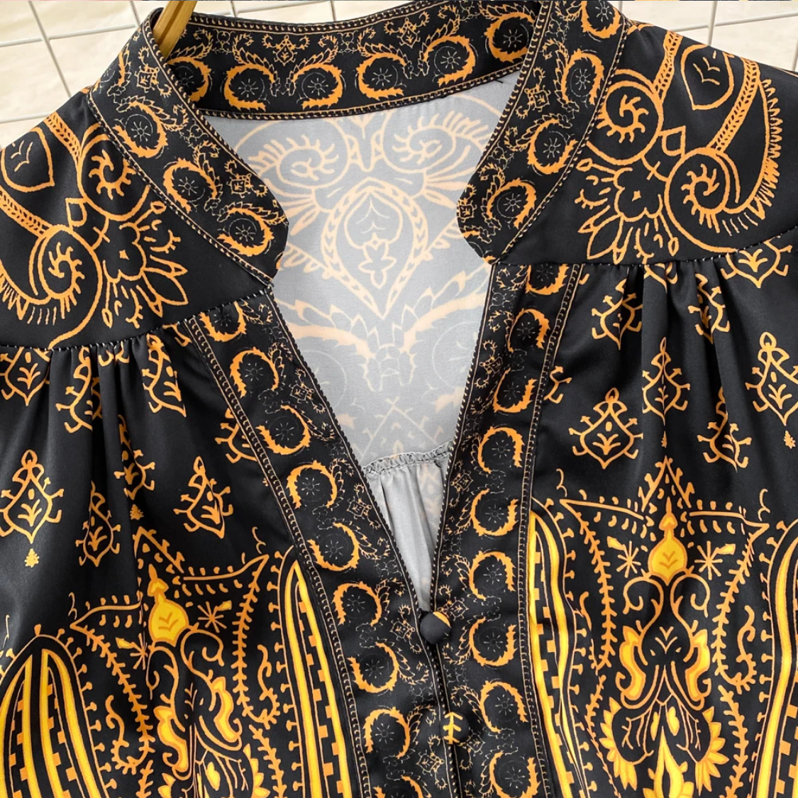 French Fashion Long Sleeve V-Neck Waist Wrapped A-line Baroque Print Dress