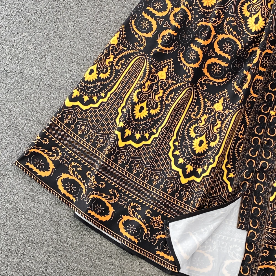 French Fashion Long Sleeve V-Neck Waist Wrapped A-line Baroque Print Dress