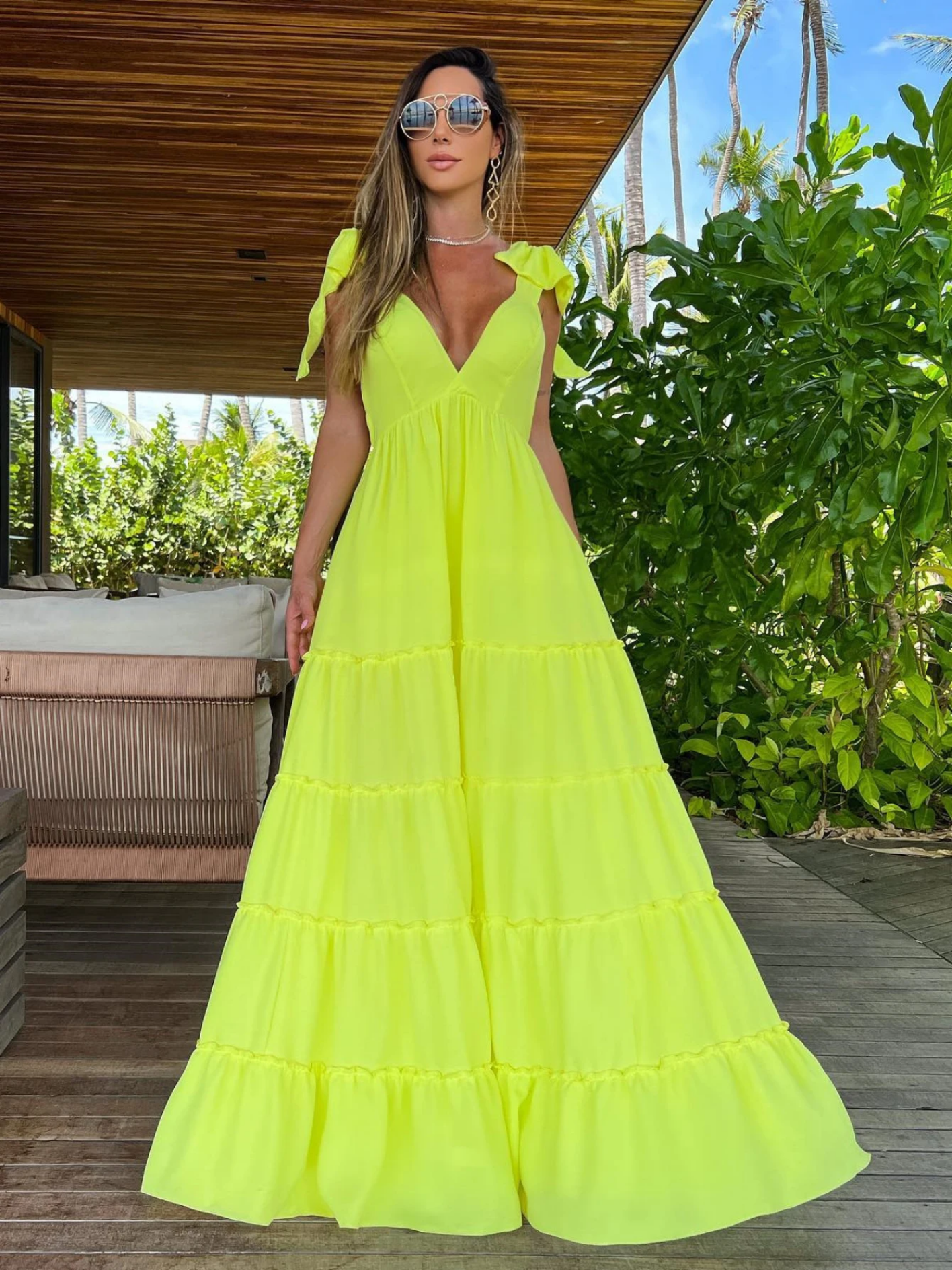 2024 Ruffle Sleeveless V-neck Beachwear Dress