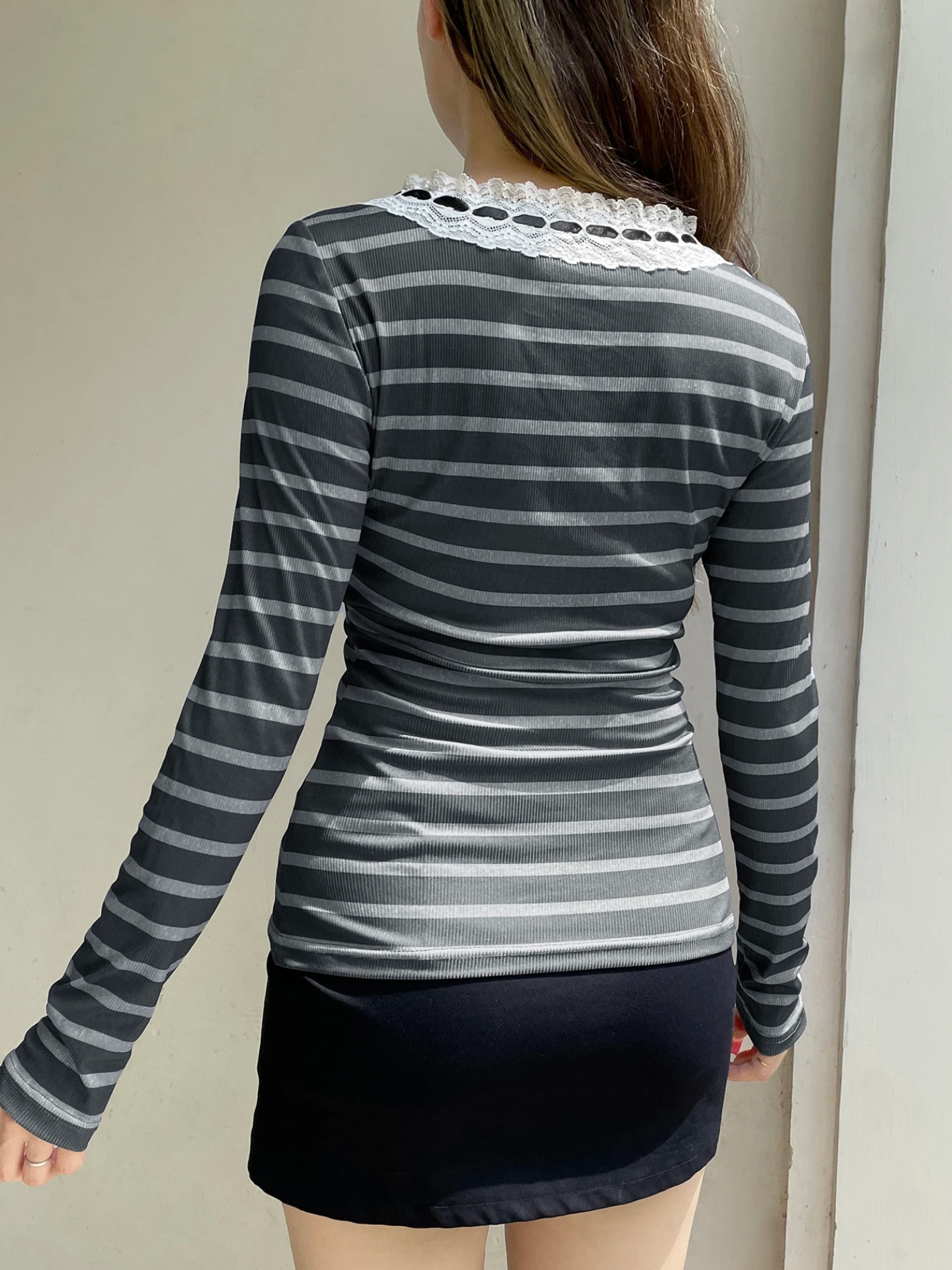 Chic Tie Lace Trim O-neck Striped Long Sleeve T-Shirt