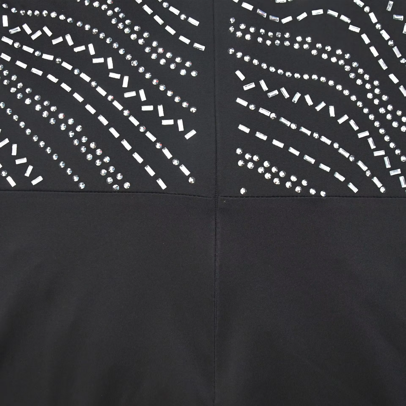 Fashion Rhinestones Pearls Round Neck Long Sleeve Slim Bodycon Evening Party Dress