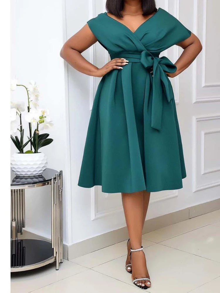 Elegant Mid-Length A-Line Summer Dress – Slim Fit V-Neck with Lace-Up Bow